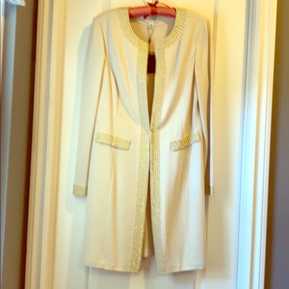 Gorgeous St.John cream/gold trim overcoat size12